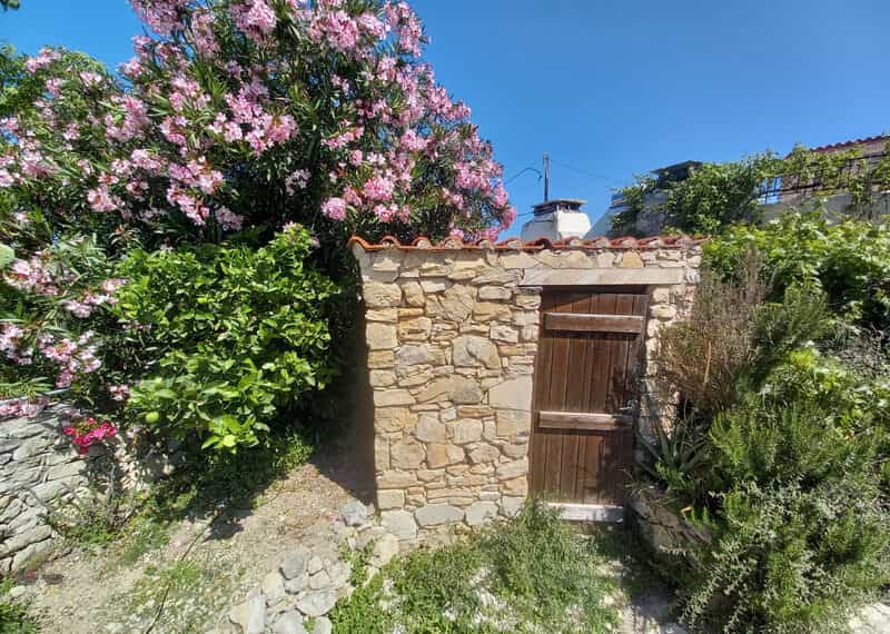 House in Chania,  11830218
