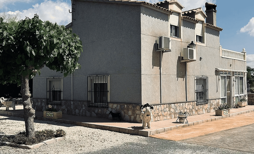 Talo sisään El Fondó de les Neus, Valencian Community 11830253