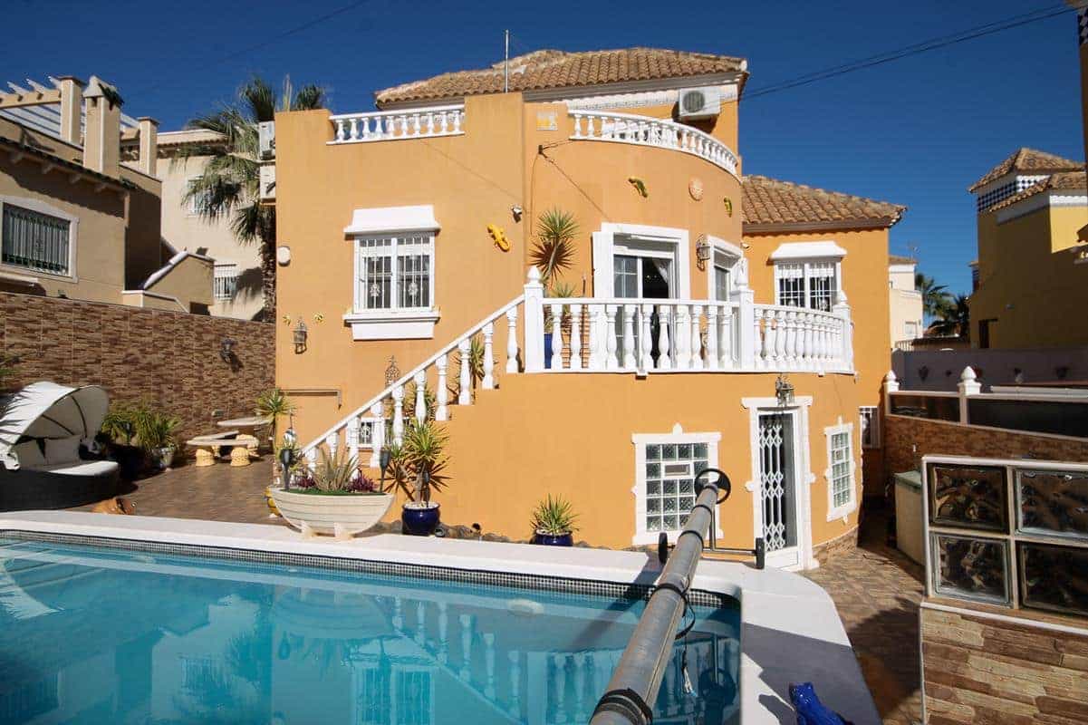 House in Campoamor, Valencia 11830280