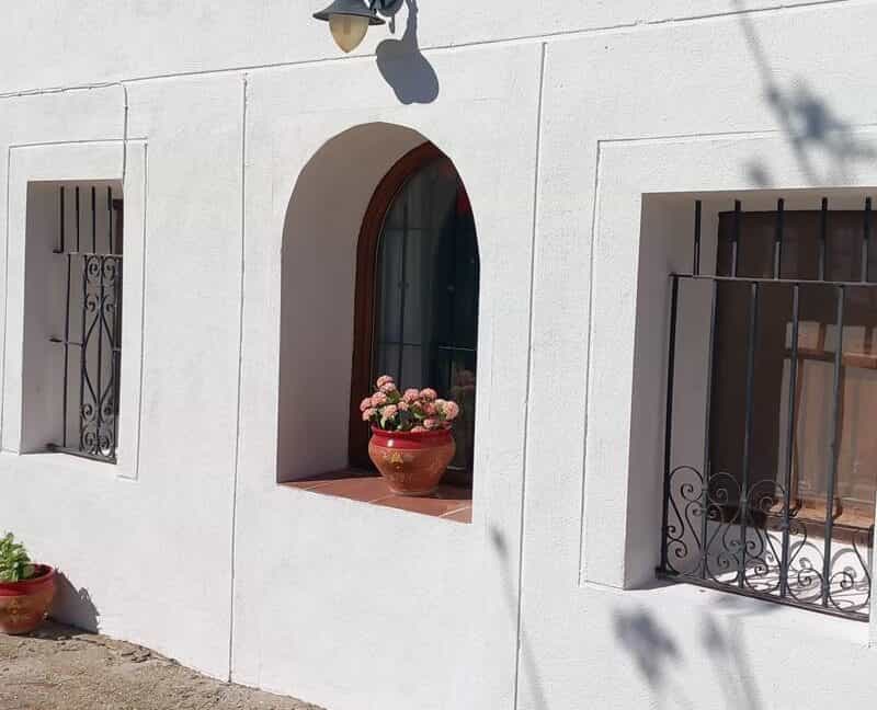 casa en El Fondó de les Neus, Valencian Community 11830285