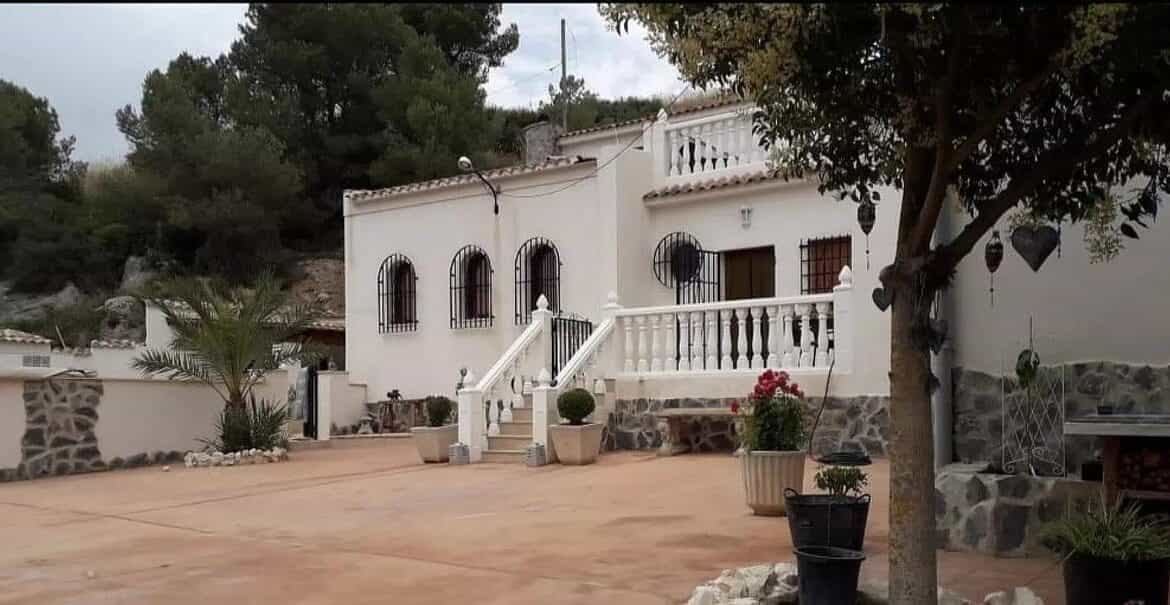 жилой дом в La Garza, Extremadura 11830334