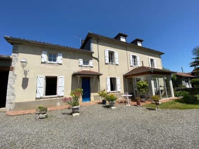 Будинок в Martres-de-Riviere, Occitanie 11830376