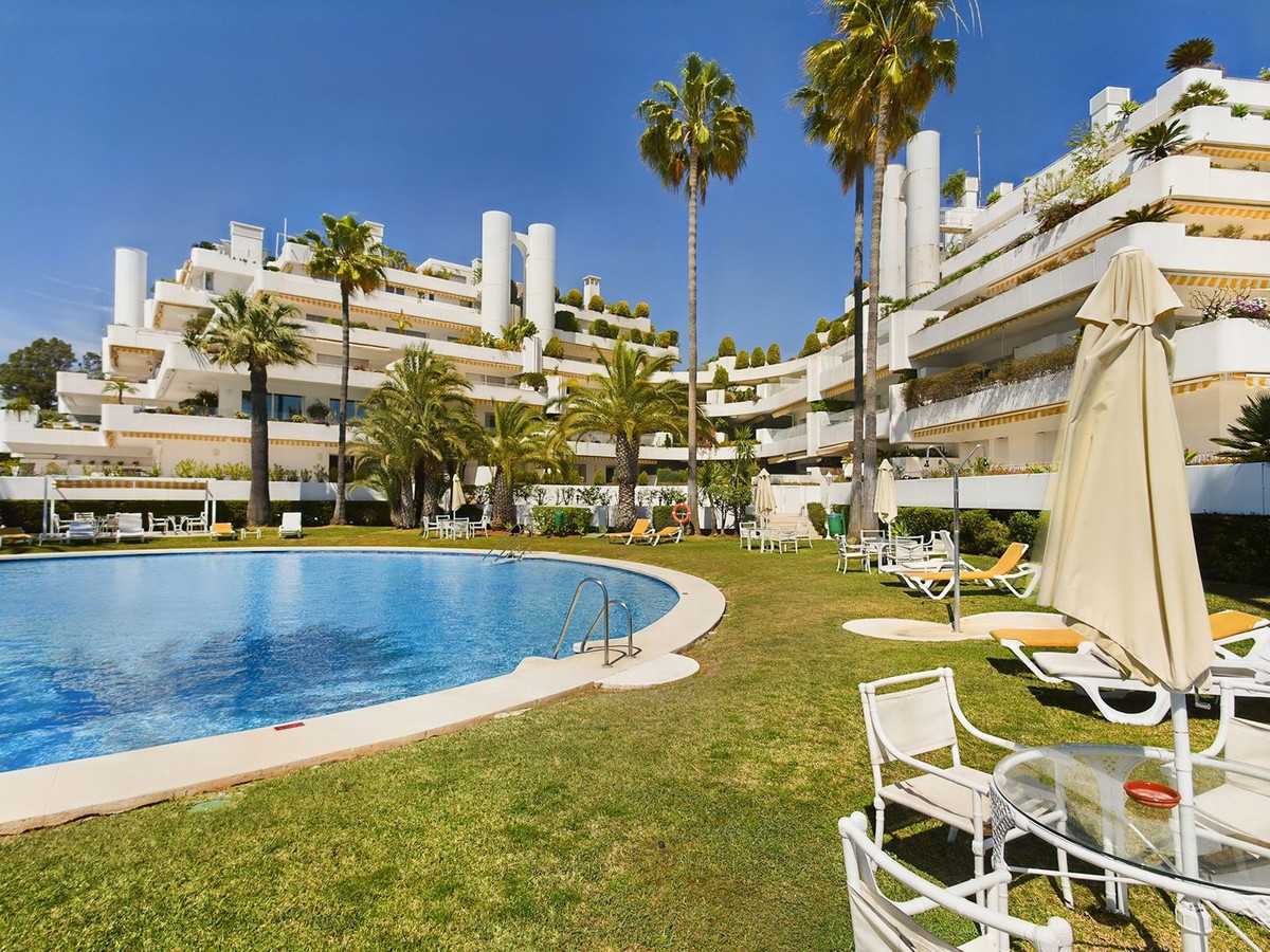 Eigentumswohnung im Marbella, Andalusien 11830546