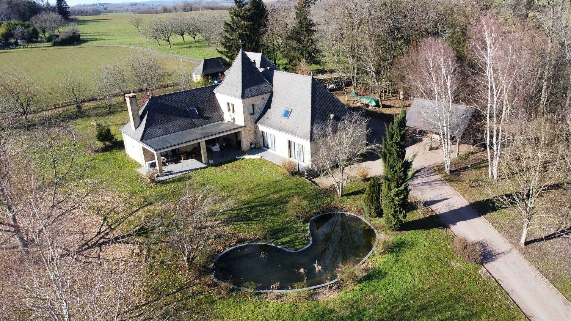 σπίτι σε Excideuil, Nouvelle-Aquitaine 11830587