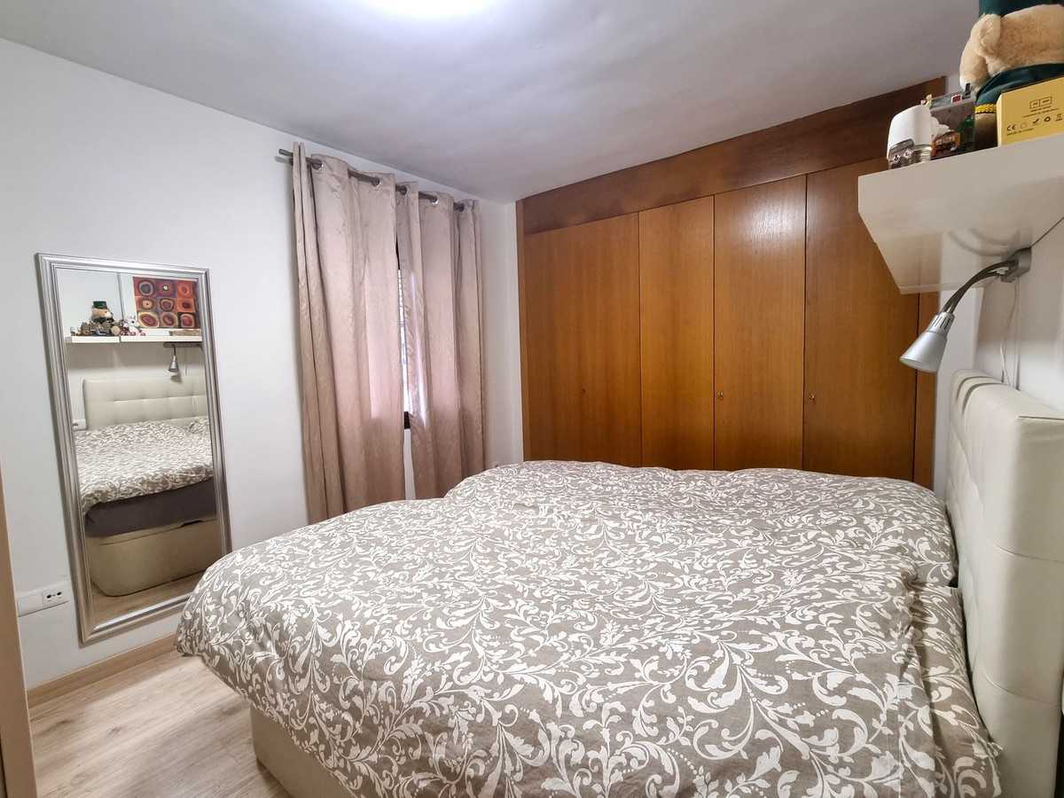 Condominium dans Estepona, Andalusia 11831070
