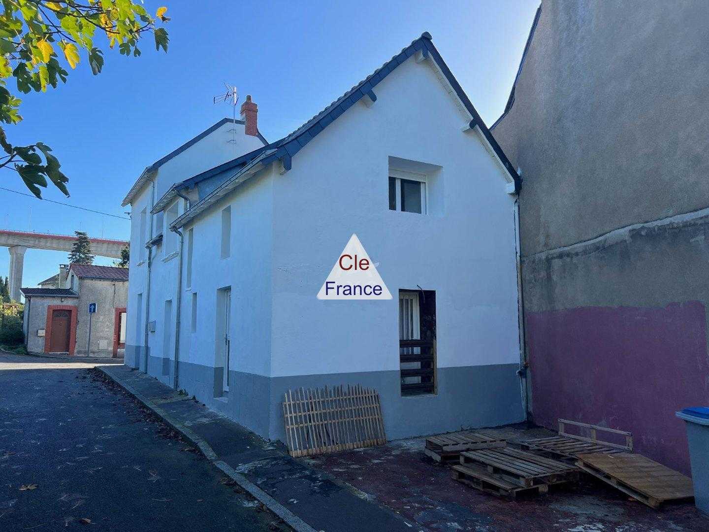 σπίτι σε Chantenay-sur-Loire, Pays de la Loire 11831213