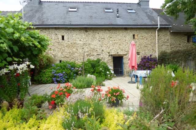 жилой дом в Helléan, Brittany 11831368