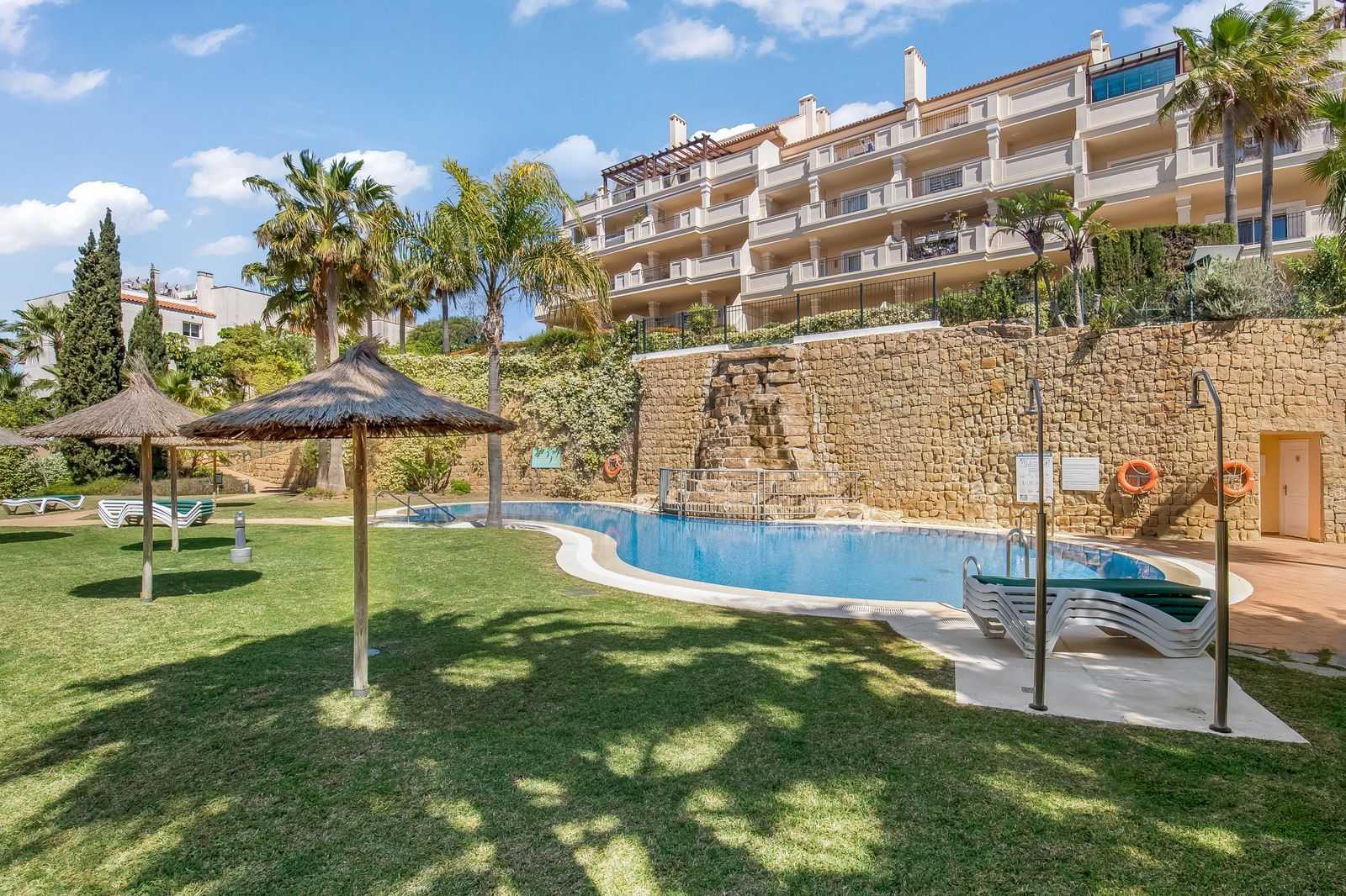 Condominium in Urbanización Riviera Sol, Andalucía 11831457