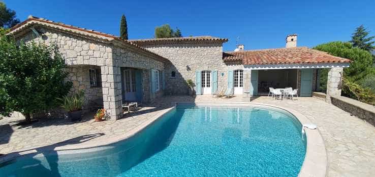 Talo sisään Peymeinade, Provence-Alpes-Cote d'Azur 11831960