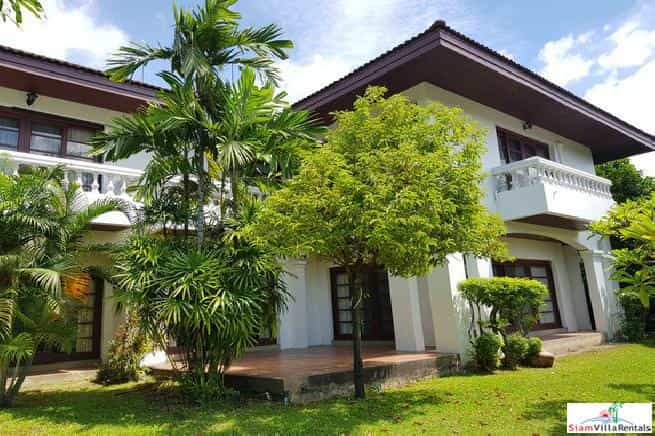Huis in Ban Khlong Samrong, Samut Prakan 11832168