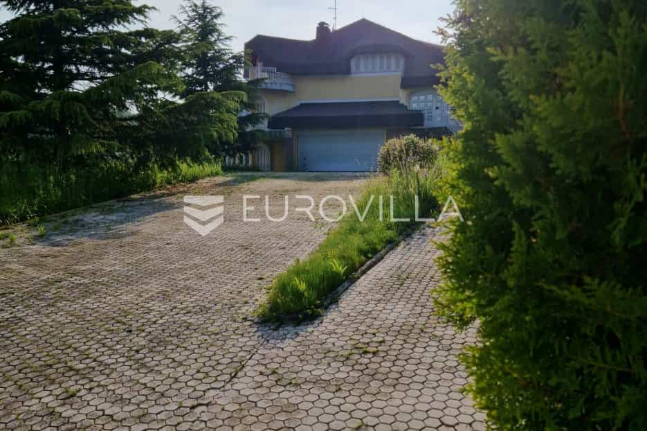 σπίτι σε Konšćica, Zagrebačka županija 11832416