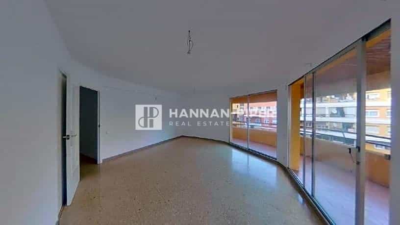 Condominium in Lloret de Mar, Catalonia 11832795