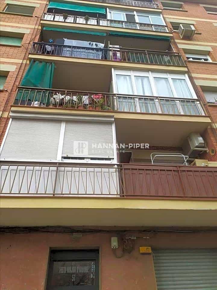 Condominium dans Badalona, Catalogne 11832817