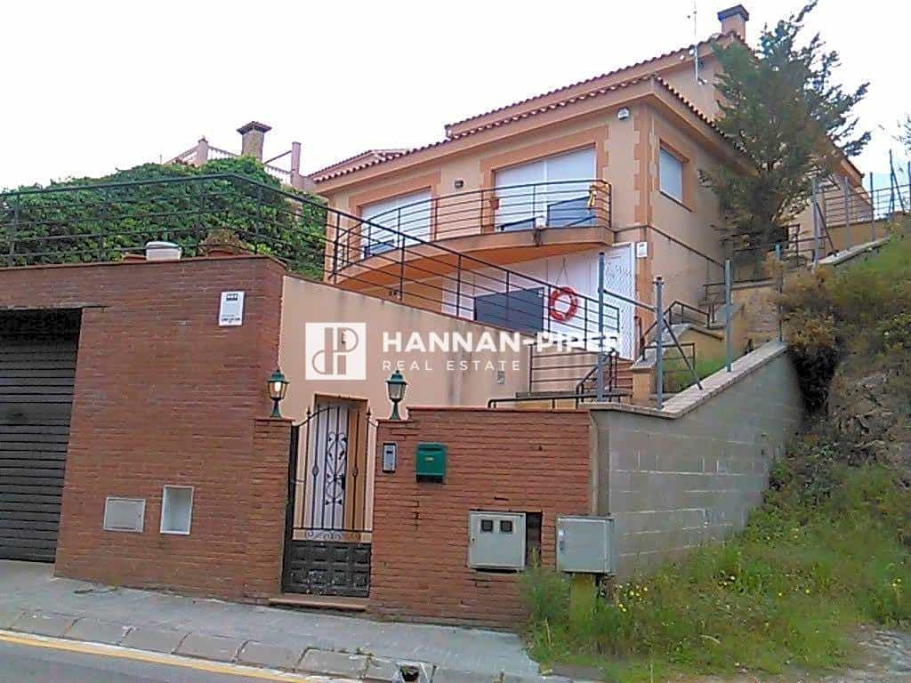 жилой дом в Калелья, Каталония 11832844