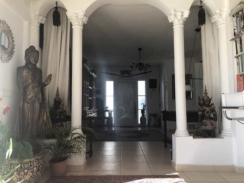집 에 Moclinejo, Andalucía 11833172