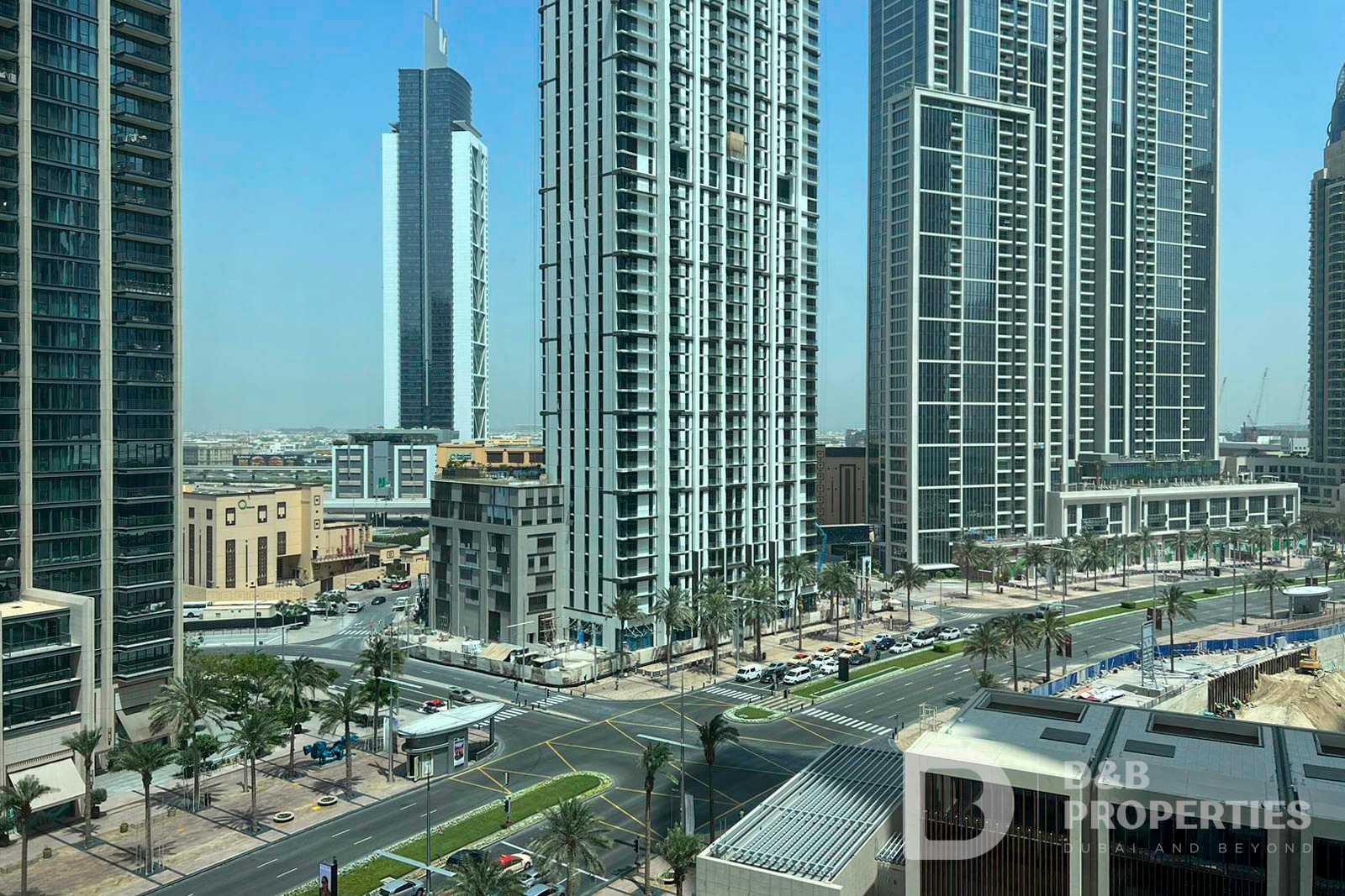 सम्मिलित में Dubai, Dubai 11833303