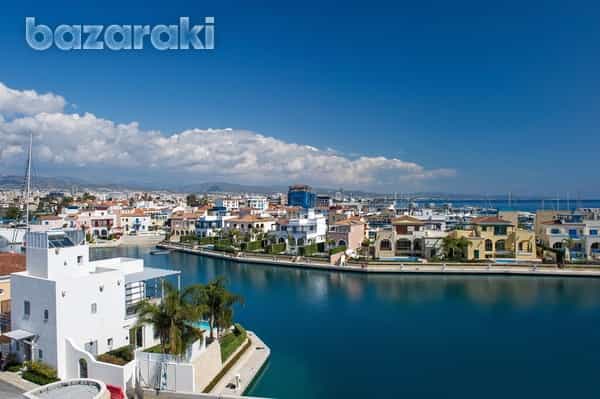 Condominium in Limassol, Lemesos 11833535