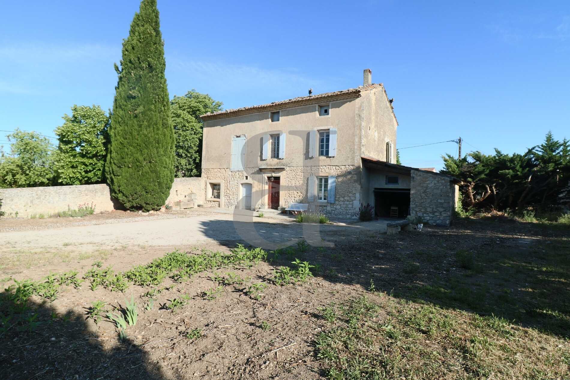 Rumah di Pernes-les-Fontaines, Provence-Alpes-Cote d'Azur 11835018