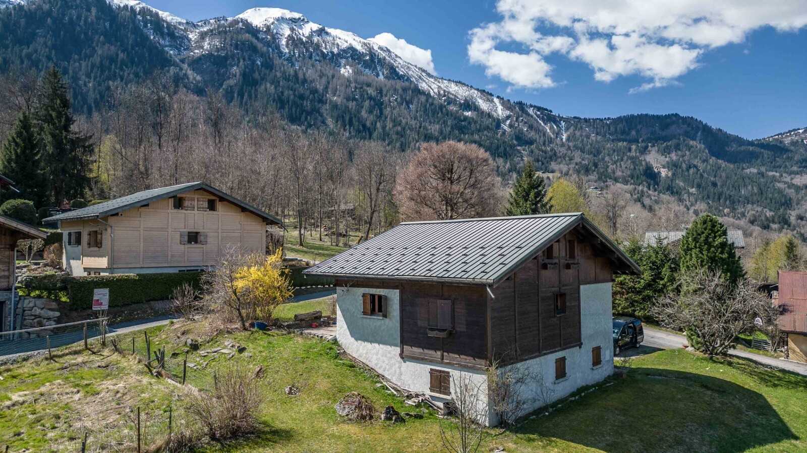 Haus im Les Houches, Auvergne-Rhône-Alpes 11837727
