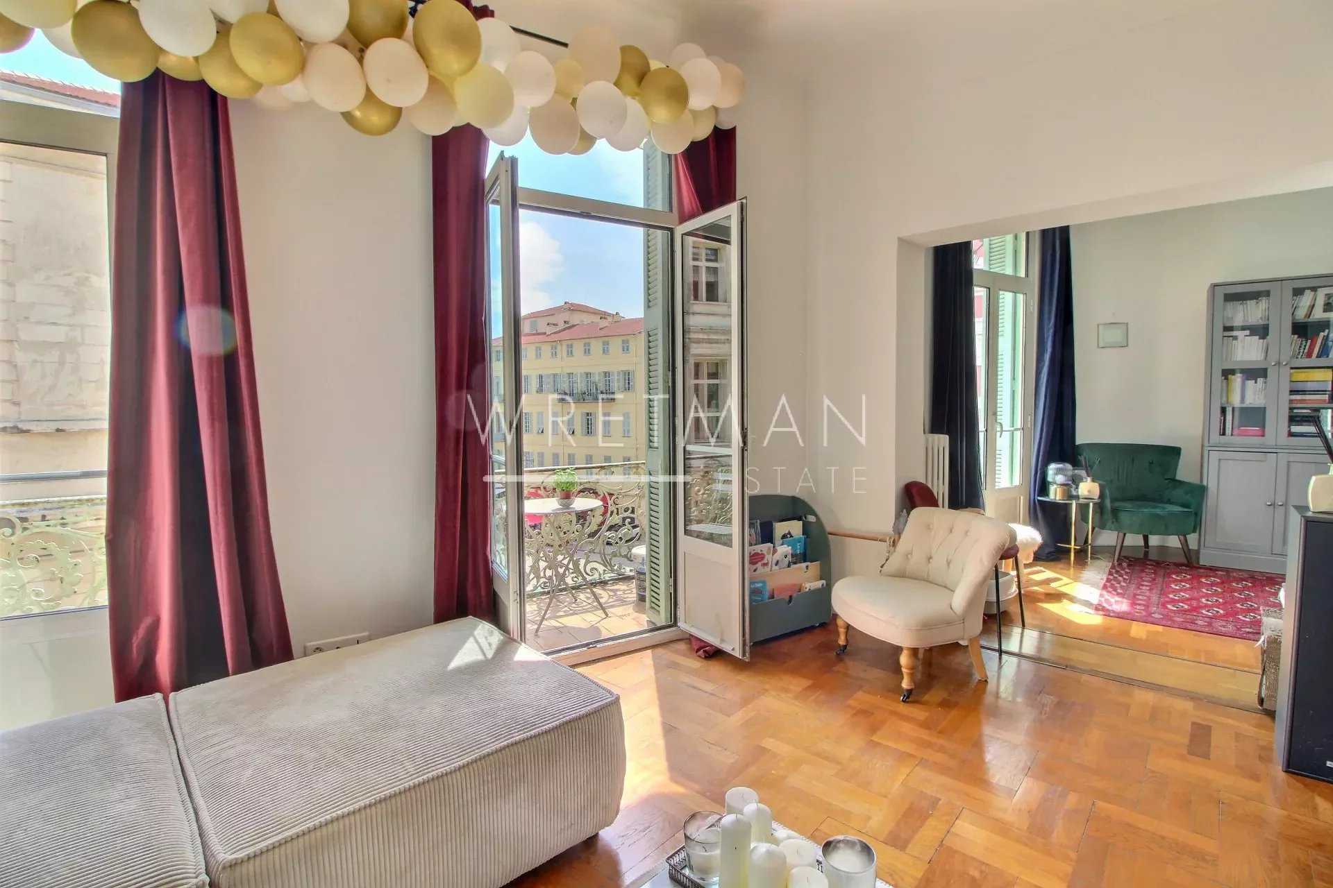 Condominium in Nice, Alpes-Maritimes 11838225
