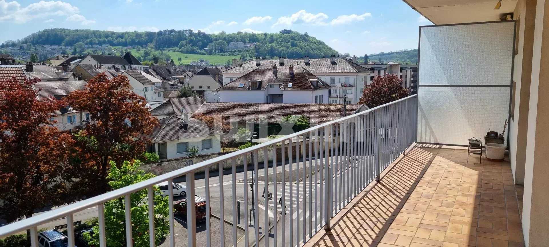 Eigentumswohnung im Lons-le-Saunier, Burgund-Franche-Comté 11838246
