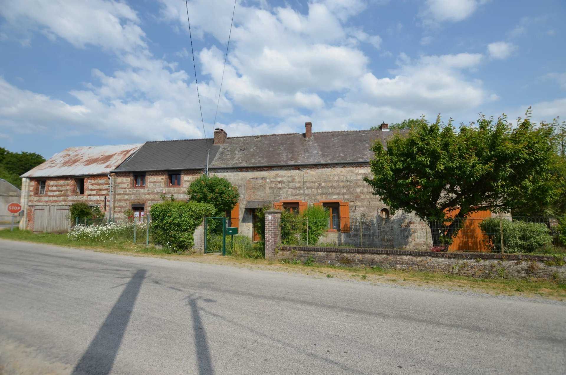 House in Origny-en-Thierache, Hauts-de-France 11838247