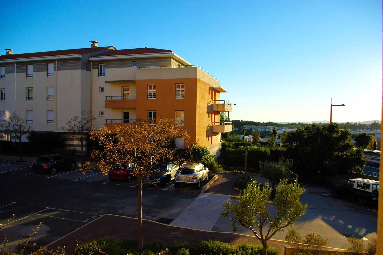 Condominium dans Saint-Raphaël, Provence-Alpes-Côte d'Azur 11838272