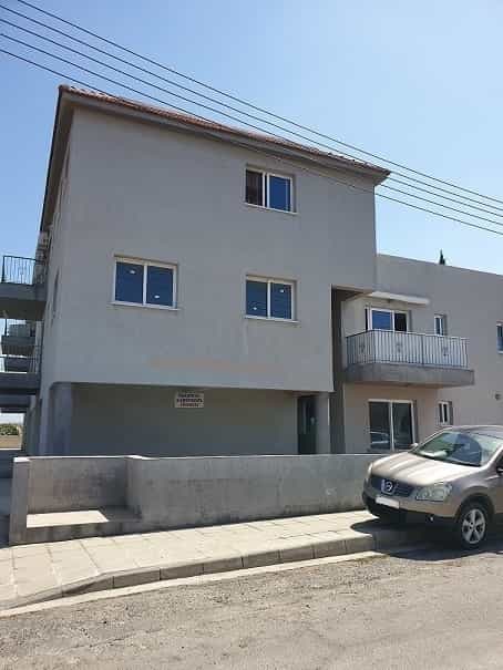 Eigentumswohnung im Tersefanou, Larnaca 11838382