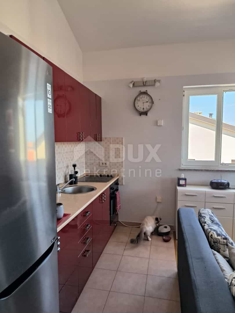 Condominium in Premantura, Istria County 11838407