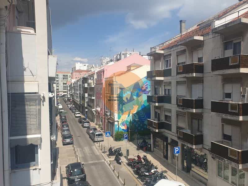Condominium dans Lisbon, Lisbon 11838770