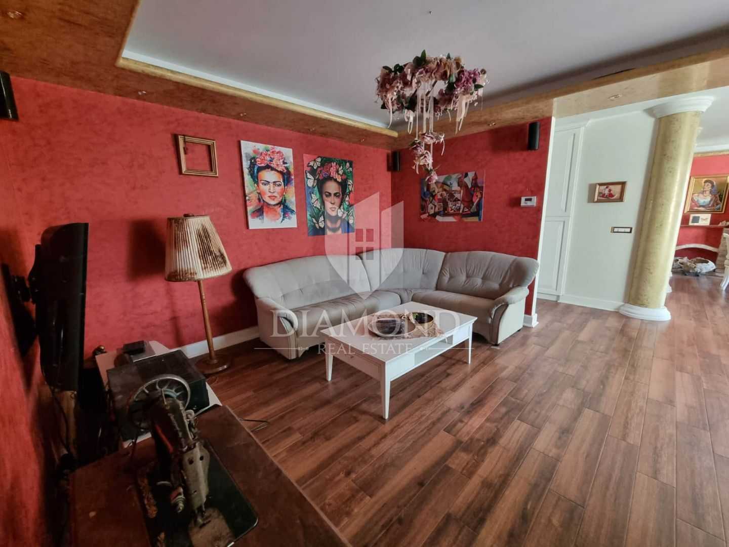 Condominium in Umag, Istarska Zupanija 11839431