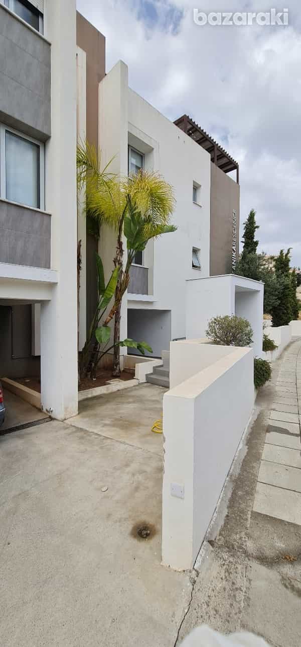 Condominium in Agios Athanasios, Limassol 11839892