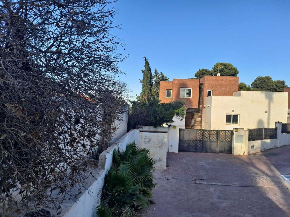 σπίτι σε Alhaurín de la Torre, Andalusia 11840376