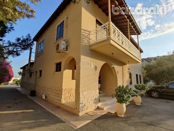 Haus im Agios Tychon, Larnaka 11840785