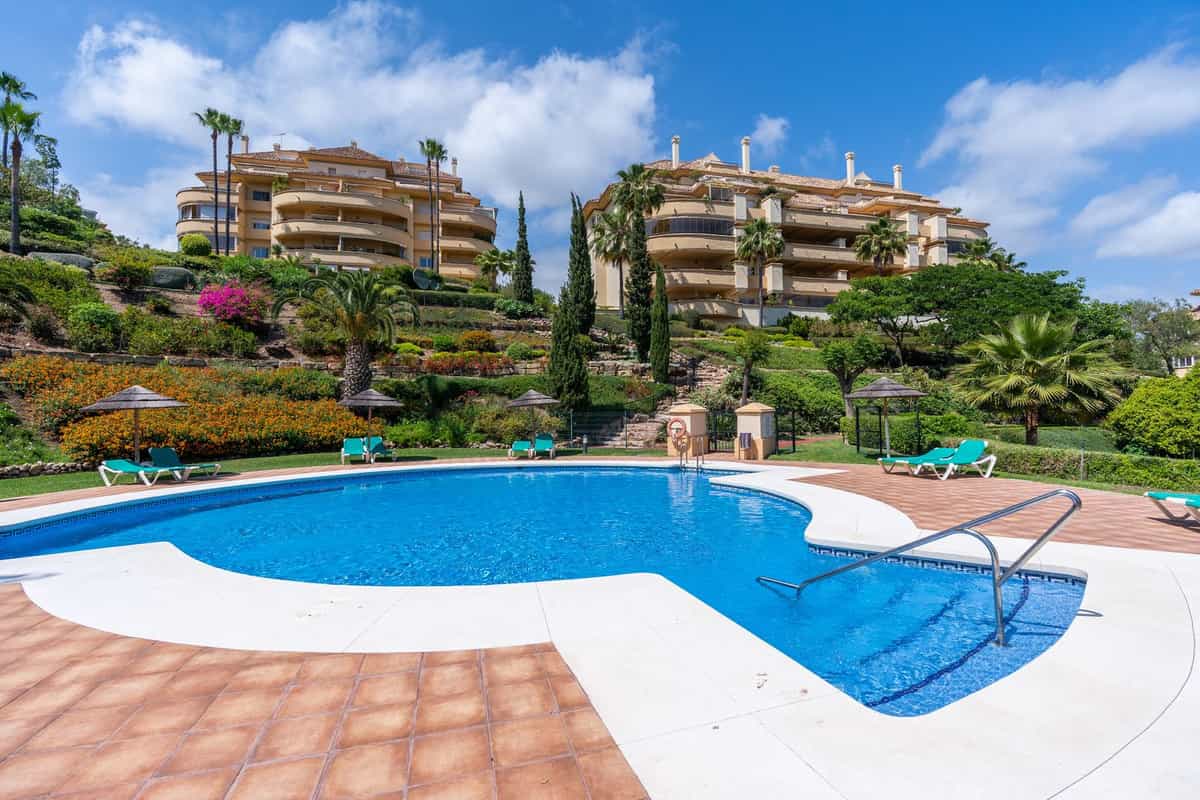 Condominium in Marbella, Andalusië 11841068