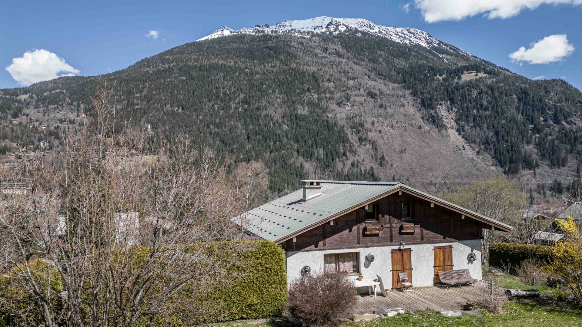 Haus im Les Houches, Auvergne-Rhône-Alpes 11841657