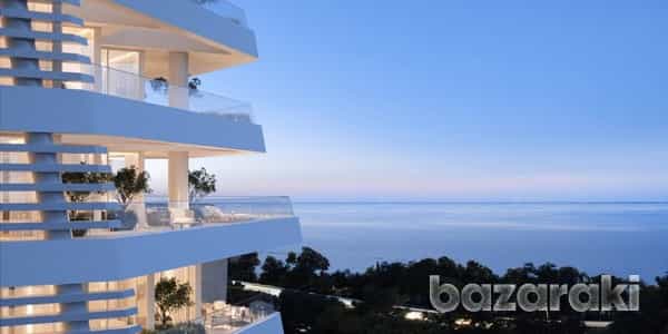 Condominium in Agios Tychon, Larnaka 11842379