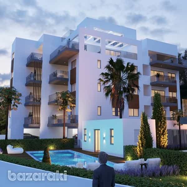 Condominium in Agios Athanasios, Limassol 11843236
