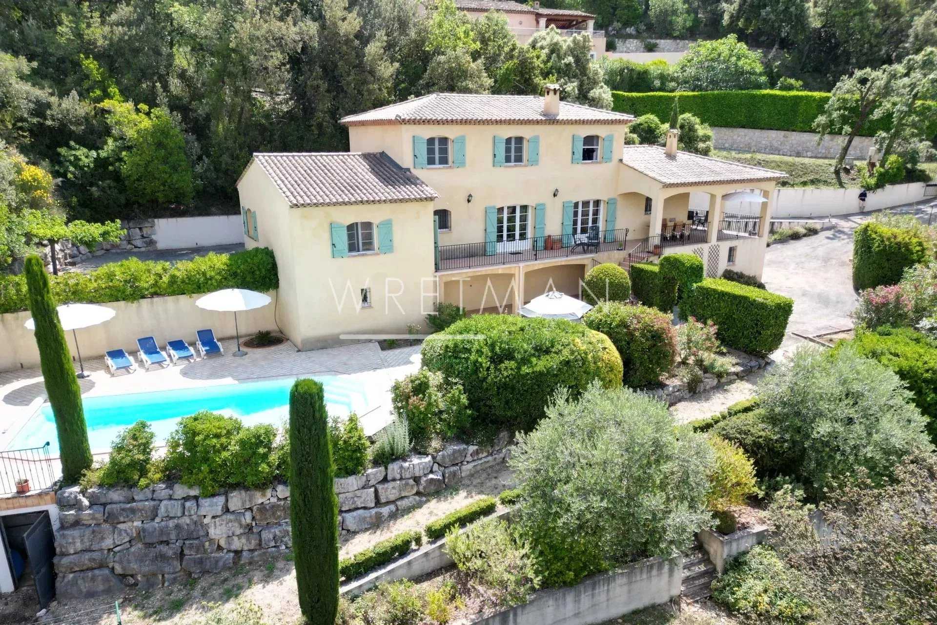 Huis in Montauroux, Provence-Alpes-Côte d'Azur 11844730