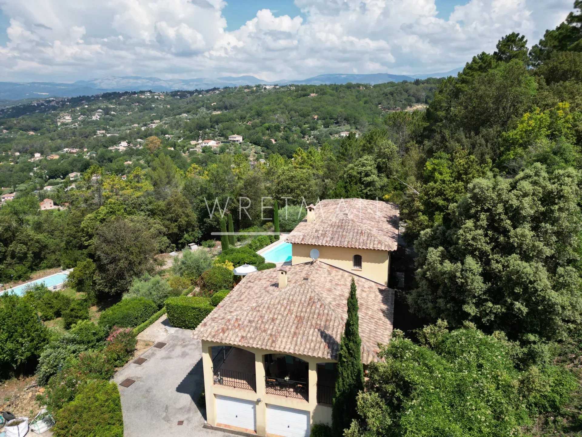 Hus i Montauroux, Provence-Alpes-Cote d'Azur 11844730