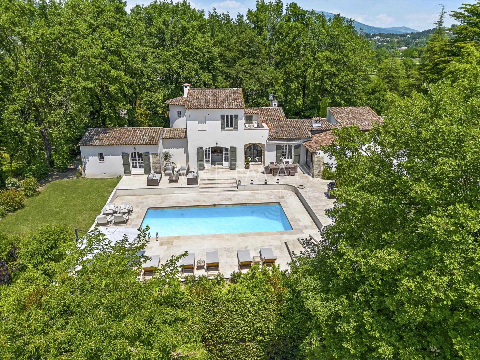casa no Châteauneuf-Grasse, Provença-Alpes-Costa Azul 11844750