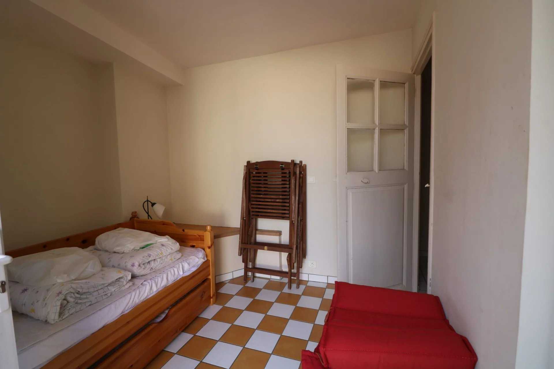 Квартира в Céret, Pyrénées-Orientales 11844773