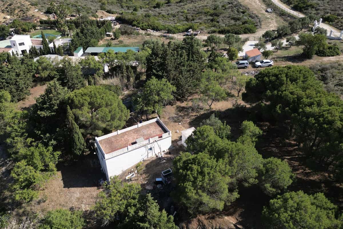 Land in Casares, Andalusia 11845370