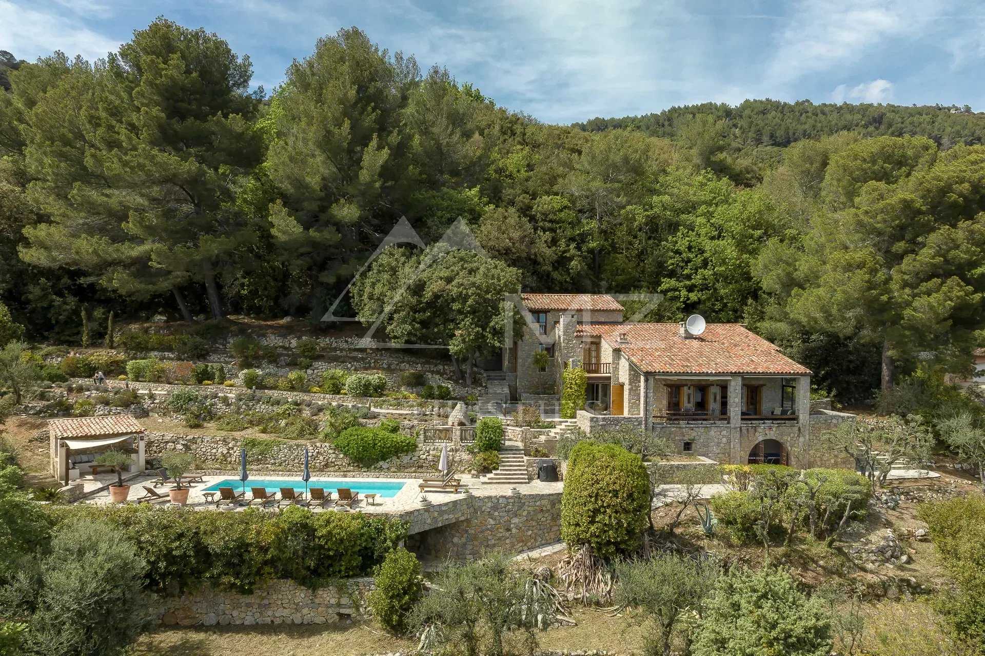 Huis in Le Tignet, Provence-Alpes-Côte d'Azur 11845386