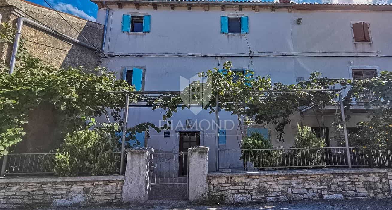 жилой дом в Kanfanar, Istria County 11845519