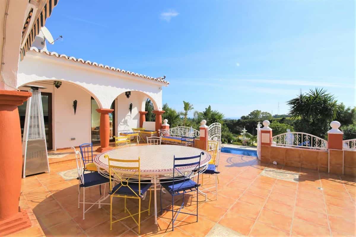 House in Estepona, Andalusia 11845863