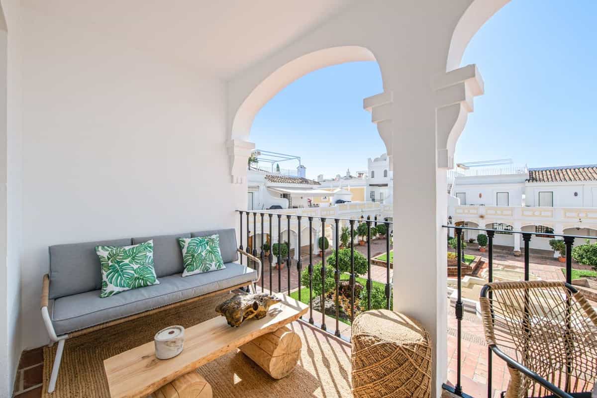 Condominium in Marbella, Andalusia 11845984