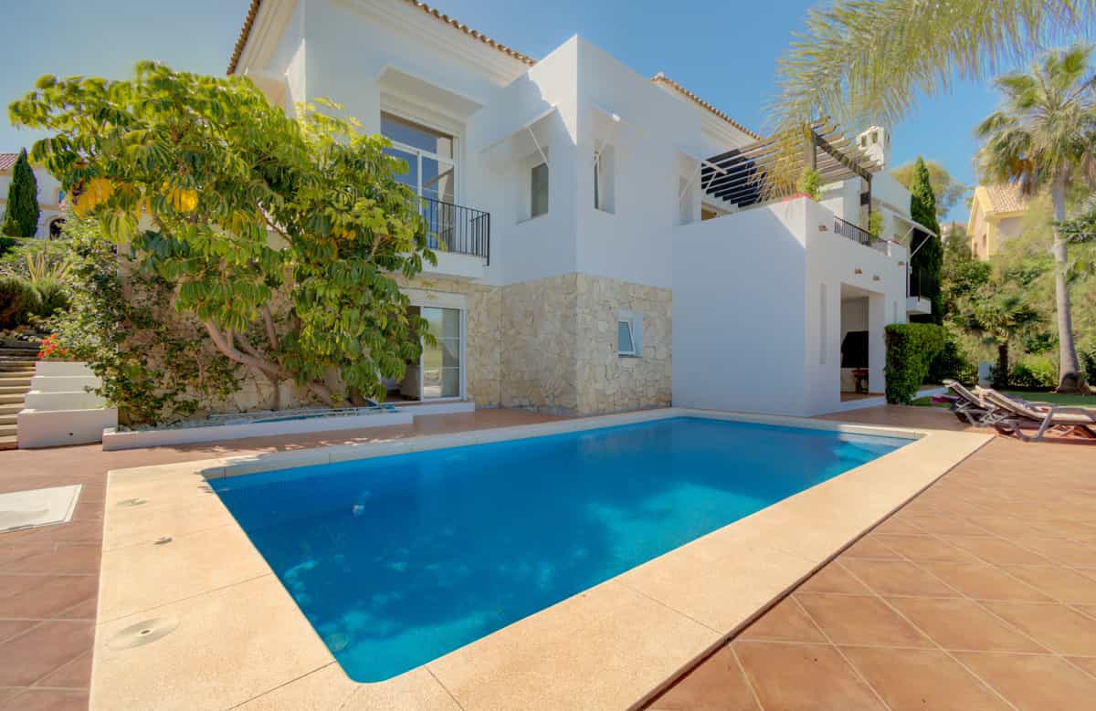 House in Fuengirola, Andalusia 11846008