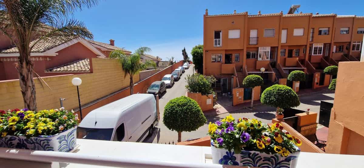 жилой дом в Benalmádena, Andalucía 11846062