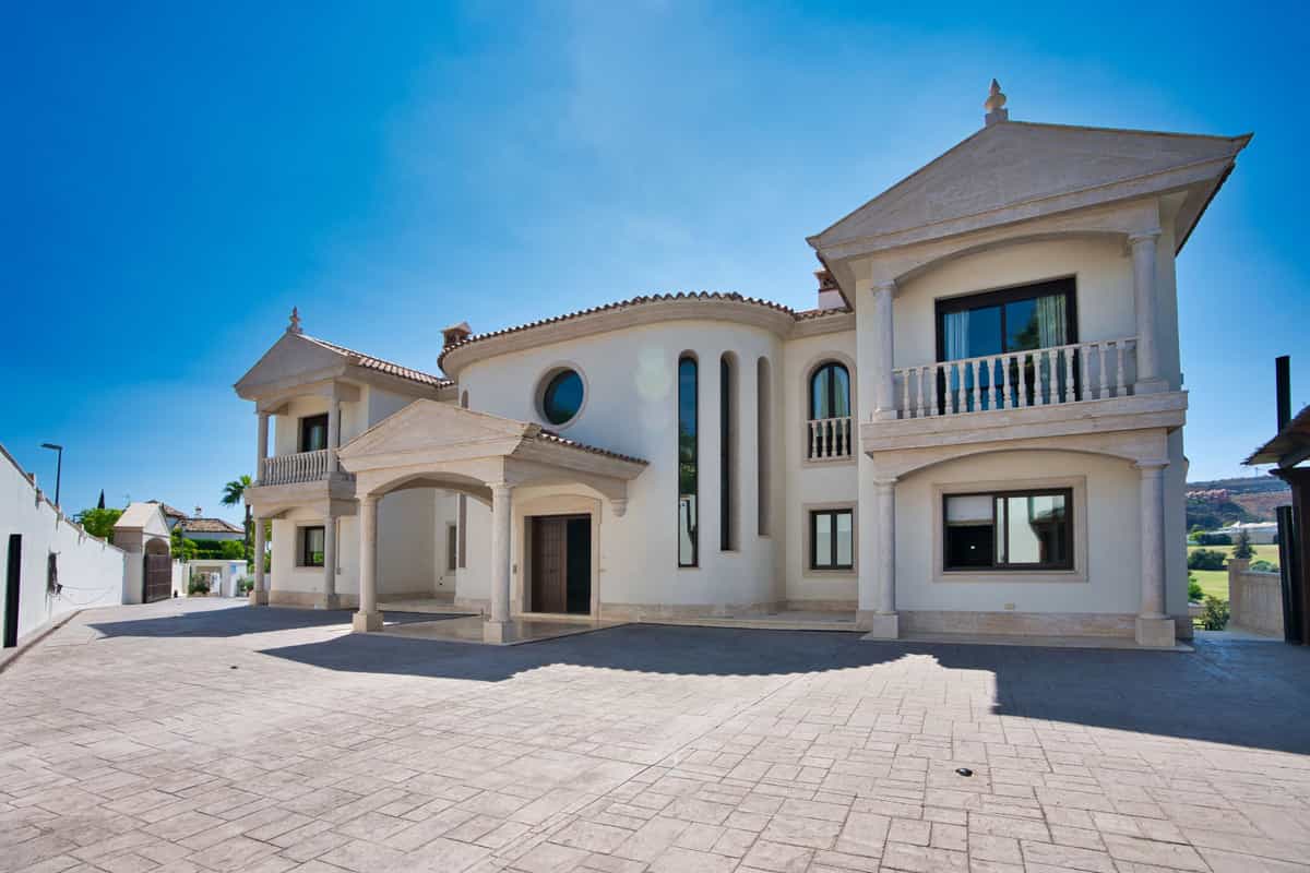 House in Benahavis, Andalusia 11846288